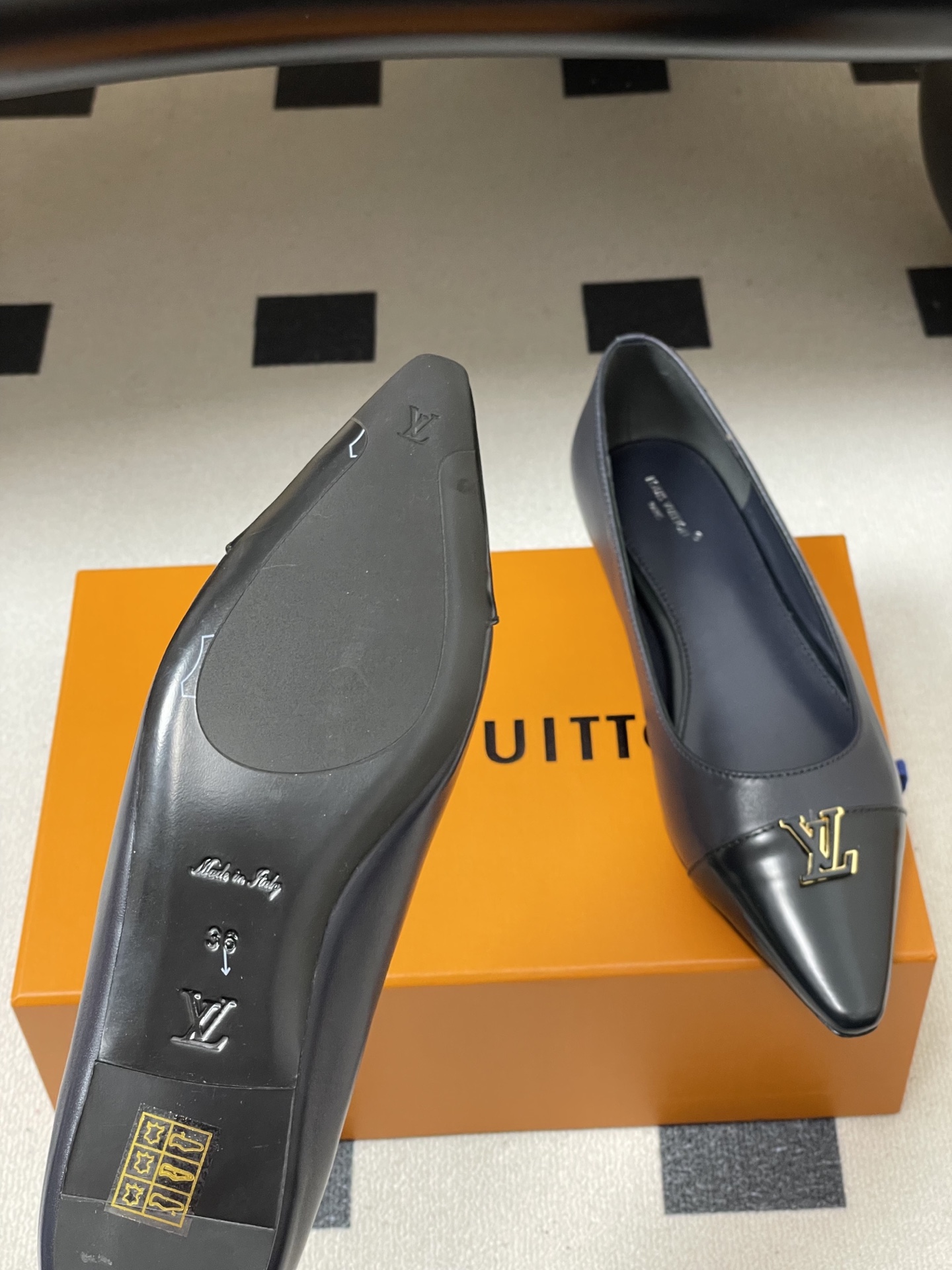 Women's high heels